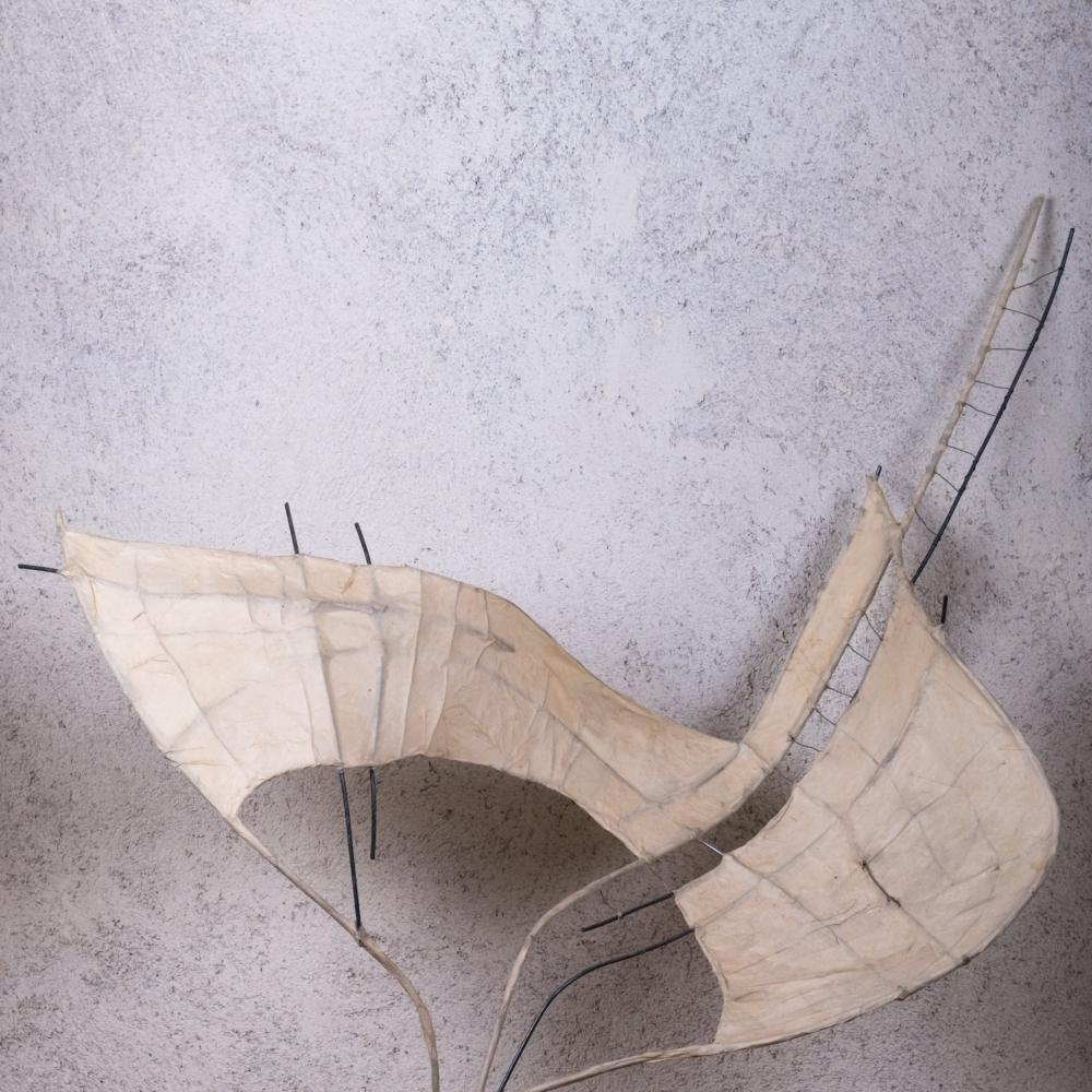 « Aile échelle »<br>fil de fer papier de chine (2005)<br>Fr. 1'200.-